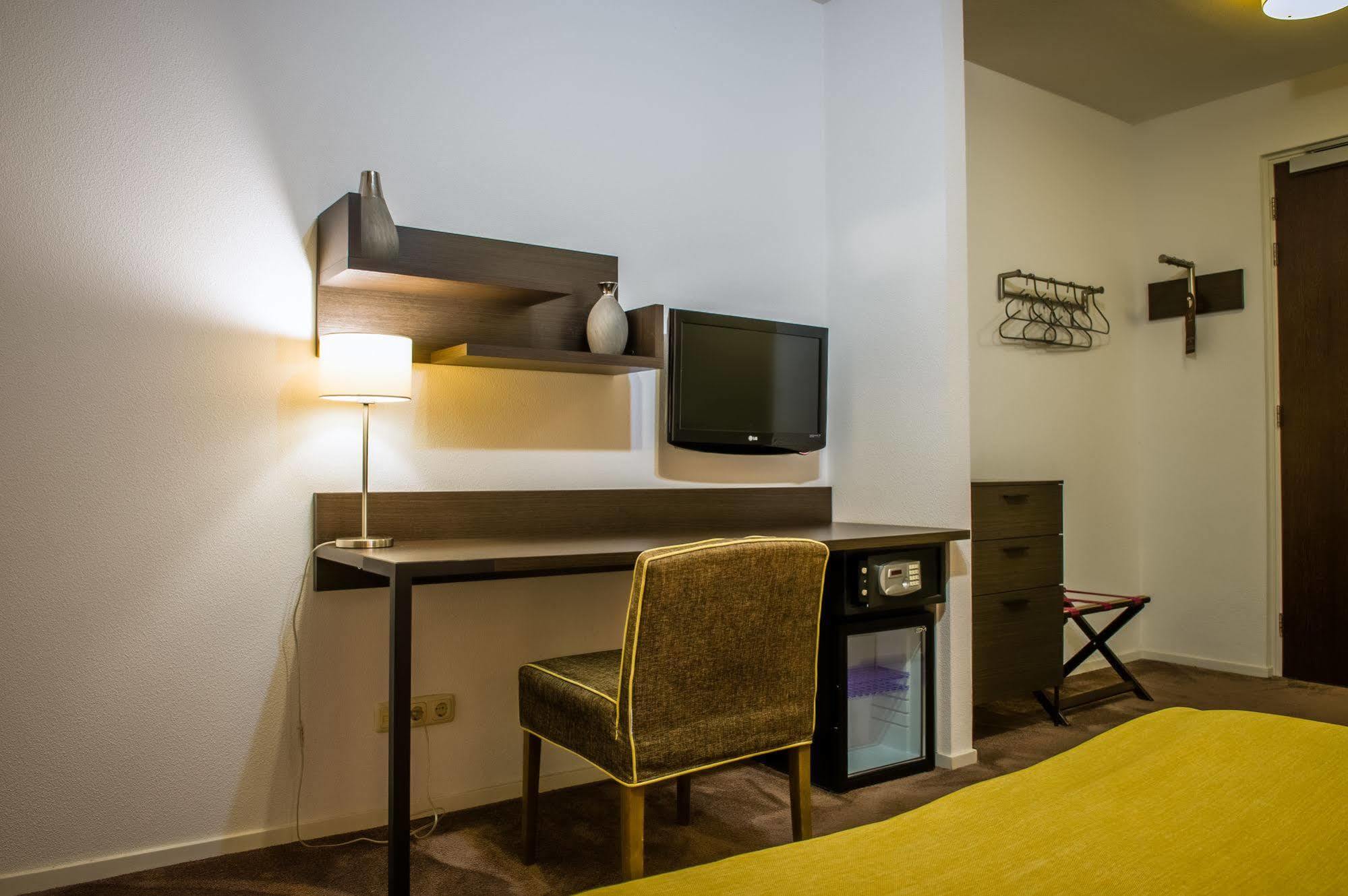 נונאן Parkhotel Auberge Vincent מראה חיצוני תמונה